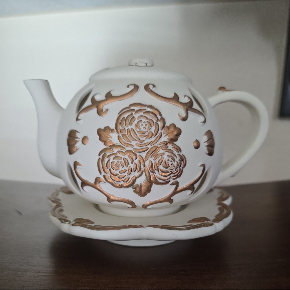 Vintage PartyLite Tea Time Ivory and Gold Roses Teapot and Saucer Candle Set‎